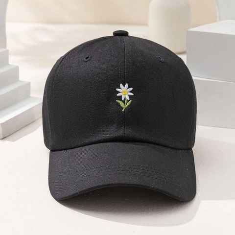 Daisy Embroidery Polyester Baseball Cap Sun Protection Adjustable Casual Outdoor Hat For Women And Men