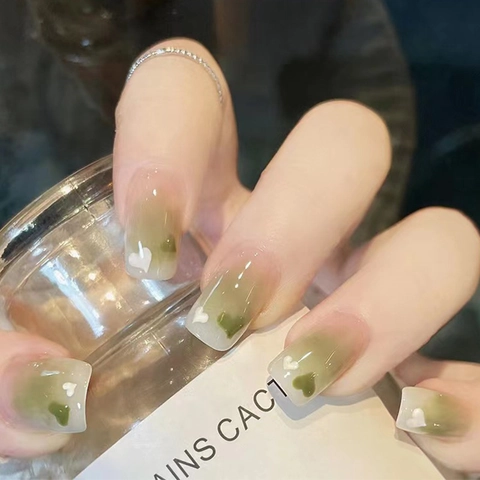 Green Gradient Press On Nails Medium Long Square Round False Nails Heart Pattern Sweet Fresh Style For Women