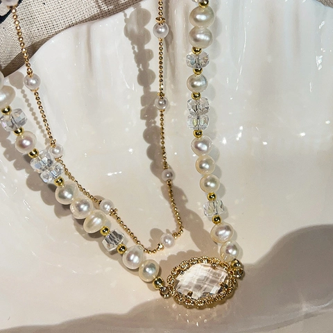 Double Layer Faux Artificial Pearl And Artificial Crystal Necklace With Oval Pendant French Vintage Clavicle Chain Jewelry