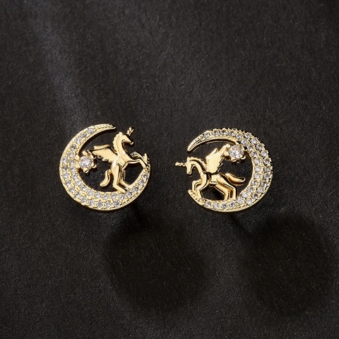 Pendientes De Botón Unicornio Luna Cobre Bañado En Oro 18K Circón Joyería De Ensueño Para Mujeres
