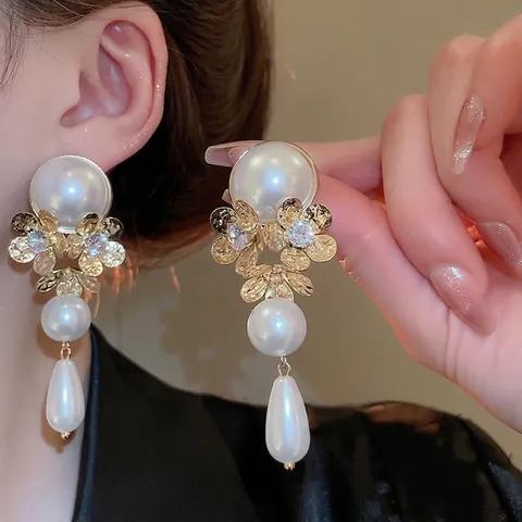 Pendientes Largos De Flor Retro Francesa Aleación Circón Con Poste De Plata Perla Artificial De Gota Para Mujeres