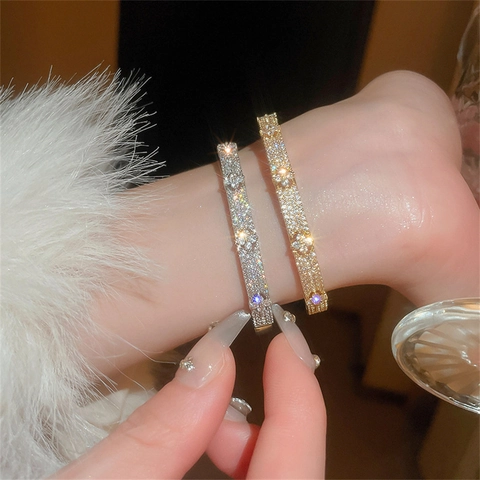 Bracciale Rigido Fiori Zircone Lega Rame Pavé Zirconia Trifoglio Gioielli Da Donna Elegante Moda Regalo