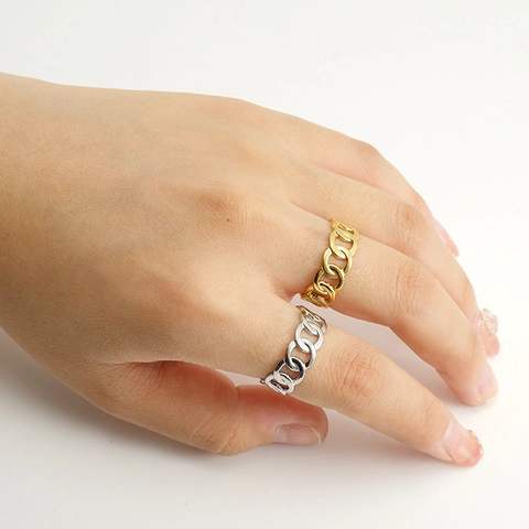 Anello A Catena Curb Acciaio Inossidabile Placcato Oro 18K Aperto Regolabile Gioielli Moda Minimalista Per Donna