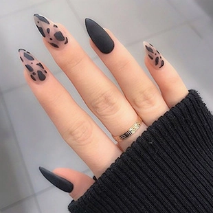 Matte Black Leopard Print Press On Nails Long Stiletto False Nails With Glue Fashion Artificial Nails For Women