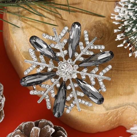Elegant Snowflake Brooch Pin Alloy With Sparkling Crystal Rhinestone Christmas Holiday Jewelry Accessories For Women
