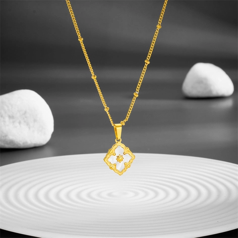 Collana Con Ciondolo A Trifoglio Acciaio Al Titanio Madreperla Bianca Placcato Oro Gioielli Di Lusso Retro Per Donne