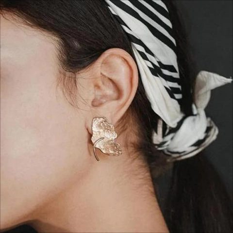 Pendientes De Hoja De Ginkgo Acero Inoxidable Chapado En Oro De 18K Textura Martillada Irregular Botánico Joyas Para Mujeres