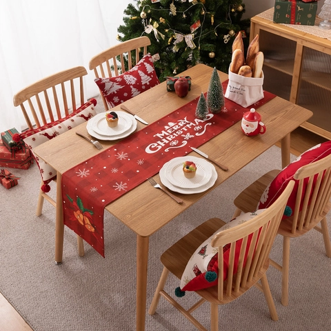 Christmas Table Runner Plaid Digital Print Merry Christmas Wreath Holiday Dining Room Party Decor Polyester Fabric