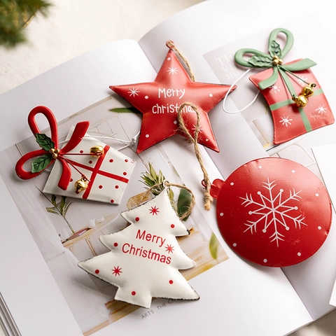 Ornamenti Appesi Albero Di Natale In Ferro Nordico Stella Fiocco Di Neve Scatola Regalo Con Campanelli Decorazione Festa
