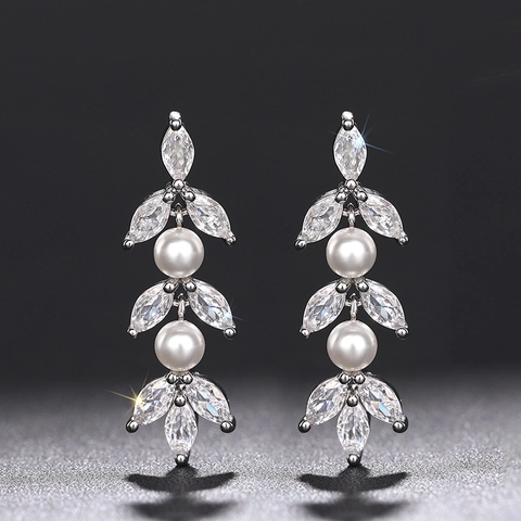Koperen Hangende Oorbellen Met Marquise Zirkonia En Witte Imitatieparels Elegant Bladontwerp Voor Dames Bruiloft Sieraden