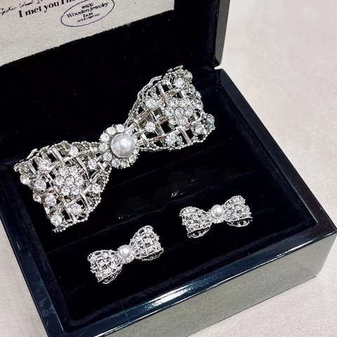 Colección De Joyas Elegante Con Lazo Hueco Pendientes De Perlas Artificiales De Imitación Y Pedrería Y Pinza Para El Pelo