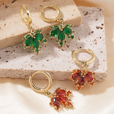Luxury Copper Maple Leaf Stud Earrings For Women Pave Rhinestone Green Red Autumn Leaf Shape Fashion Jewelry Earrings Gift