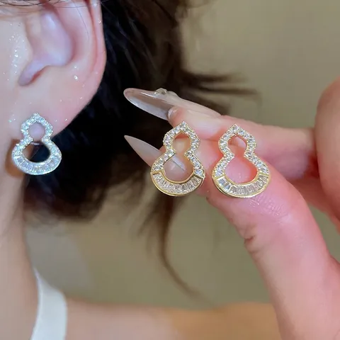 Wu Lou Gourd Stud Earrings Copper With 925 Sterling Silver Earring Post Hollow Zircon Baguette Cut Stones Vintage Luxury