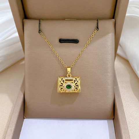 Collana Con Ciondolo A Borsa Svuotata Vintage Con Gemma Verde E Zircone Bianco Catena In Acciaio Inossidabile Rame Per Donna Lusso