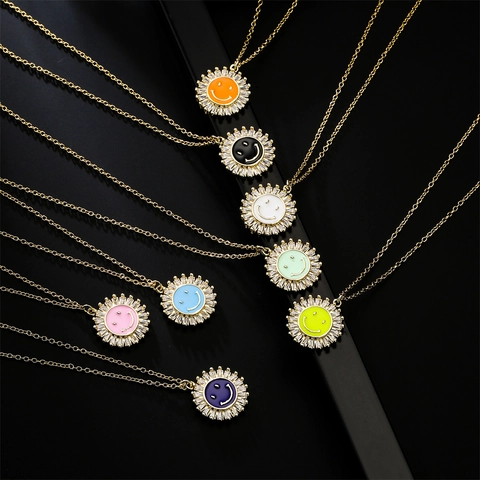 Zonnebloem Smiley Hanger Ketting Koper Verguld Met Kleurrijk Emaille Zirkonia Sierlijke Sieraden Vrouwen