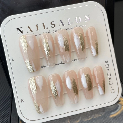Handmade Press On Nails Long Coffin Nude Pink White Gold Foil Art Design Elegant Luxury Style Artificial Fingernails