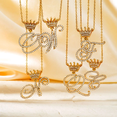 Collana con Pendente Lettera Iniziale Corona in Acciaio Inossidabile Intarsio Zirconia Oro Hip Hop Gioielli Donna Uomo