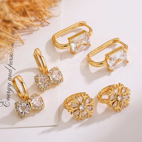 Kupfer Zirkonia Schleife Schneeflocke Geometrische Huggie Ohrringe Vergoldet Exquisiter Luxus Schmuck Für Damen