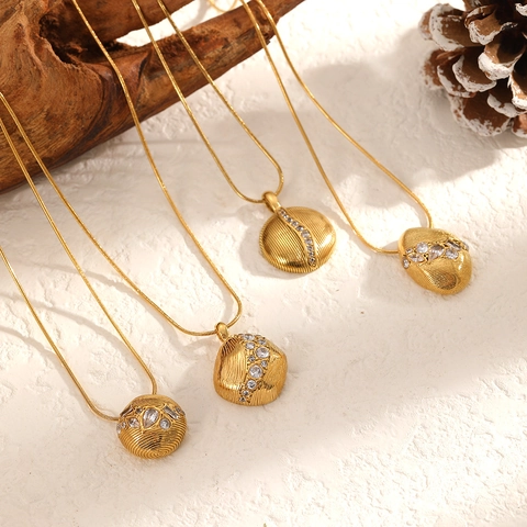 Geometric Pendant Necklace 304 Stainless Steel 18K Gold Plated Cubic Zirconia Minimalist Jewelry Women