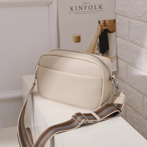 Sac Bandoulière Femme Cuir PU Texture Litchi Large Bandoulière Rayée Petit Sac Caméra Carré Mode Urbaine Décontractée