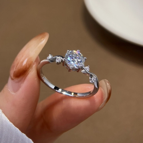 Classic 925 Sterling Silver 6 Prong 1ct Moissanite Engagement Ring For Women D Color Round Cut Wedding Ring GRA Certificate