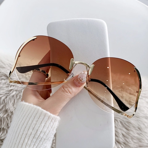 Occhiali Da Sole Rotondi Senza Montura Lenti Sfumate Oversize UV400 Montatura In Metallo Moda Donna Viaggi Party