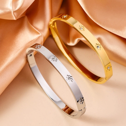 Bracciale Rigido in Acciaio al Titanio con Stella a Otto Punte e Strass per Donna Impermeabile Placcato Oro Argento