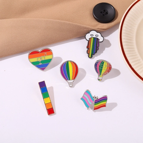 LGBTQ Pride Regenbogen Emaille Brosche Pin Legierung Herz Heißluftballon Wolken Reversnadeln Für Rucksack Kleidung Zubehör Dekor Unisex Mode Schmuck