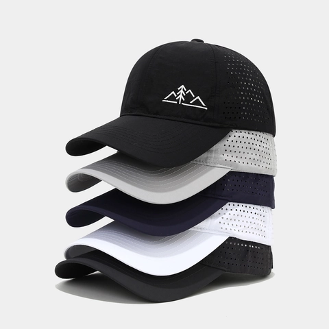 Cappellino Da Baseball Asciugatura Rapida Traspirante Ventilazione Taglio Laser Ricamo Montagna Regolabile Sport All'aperto Protezione Solare
