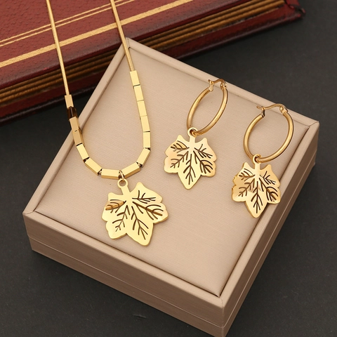 Hohl Ahornblatt Anhänger Halskette Und Ohrringe Edelstahl Goldton Schlangenkette Mode Schmuck Für Frauen