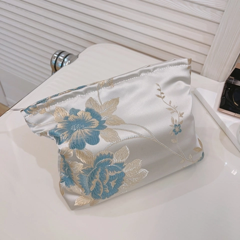 Trousse À Maquillage Broderie Florale Satin Jacquard Pochette Vintage Style Chinois Rangement Cosmétique Pour Femmes Élégante