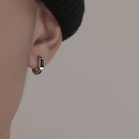 Huggie Creolen Versilbert Mit Schwarzem Rechteckigem Zirkon Minimalistische Gehämmerte Textur Geometrischer Hip Hop Für Damen Herren