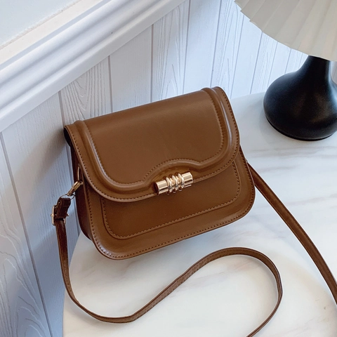 Retro PU Leather Crossbody Bag For Women Small Square Shoulder Purse With Golden Metal Buckle Minimalist Niche Design