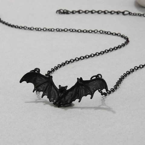 Gothic Punk Bat Pendant Necklace Zinc Alloy Halloween Party Hip Hop Clavicle Chain Vintage Jewelry For Women