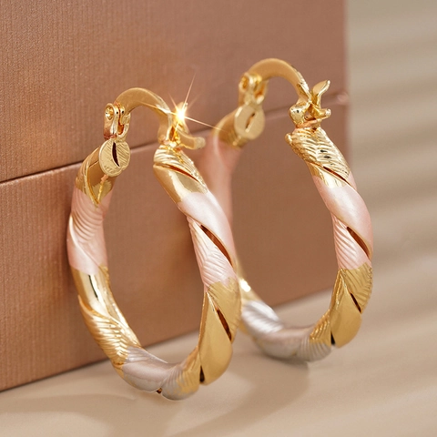 Pendientes De Aro Tricolores Cobre Metal Diseño De Espiral Trenzado Joyería De Moda De Lujo Geométrica Para Mujeres Estilo Elegante
