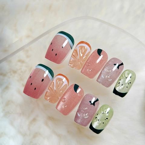 Handgemaakte Press On Nagels ABS Kunststof 3D Fruitpatronen Watermeloen Sinaasappel Kiwi Kattenoog Effect Glanzend Dames