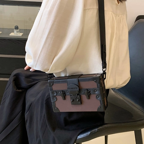 Women Vintage Trunk Crossbody Bag PU Leather Handbag With Rivet Decor Contrast Color Small Box Shoulder Bag