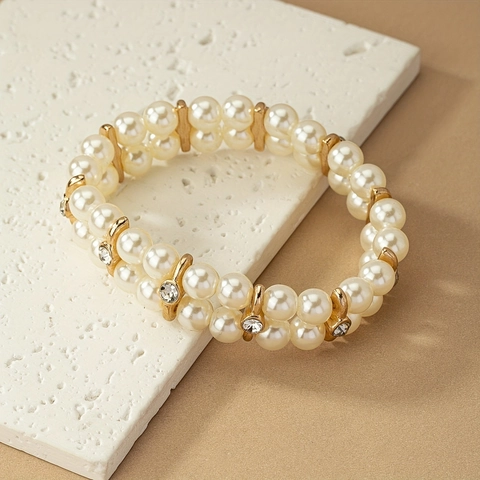 Élégant Bracelet en Perles Artificielles Double Rangée pour Femmes Intercalaires en Métal Plaqué Or Avec Strass Bracelet Élastique Bijoux Cadeau
