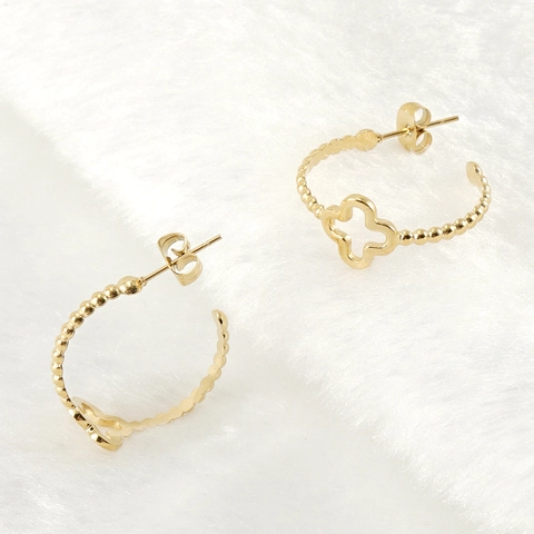 C-Shape Hoop Earrings 18K Gold Plated Stainless Steel Hollow Four-Leaf Clover Beaded Texture Fashion Jewelry For Women