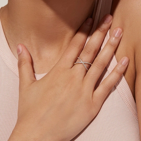 Anello Incrociato A Forma Di X Acciaio Inossidabile Zirconia Cubica Pavé Gioielli Minimalisti Per Donne