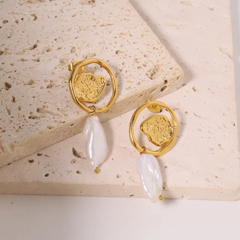 Orecchini Pendenti Con Künstliche Perle D'acqua Dolce Barocche Acciaio Al Titanio Placcato Oro Cuore Irregolare Strutturato Gioielli Stile Francese Vintage Donne