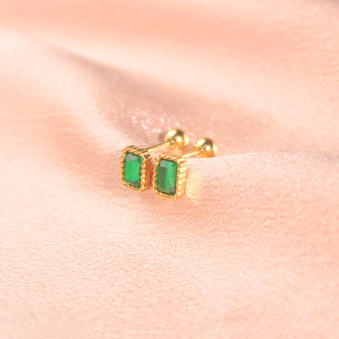 Boucles D'oreilles Rectangulaires En Zircon Vert Vintage Acier Titane Plaqué Or Fermoir À Vis Pour Femmes