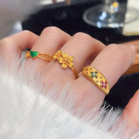 Vintage Flower Open Ring Gold Plated Copper Zircon Heart Relief Adjustable Finger Rings Jewelry For Women Retro Niche Design