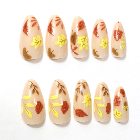 Almond Press On Nails Long Artificial Fake Nail Tips Autumn Winter Maple Leaf Pattern Elegant Nude Color For Women