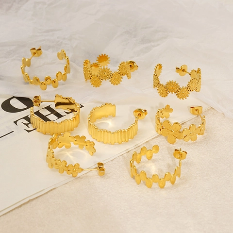 Geometrische Oorbellen Roestvrij Staal 18K Verguld C-Vorm Getextureerd Bloem Golf Mode Sieraden Voor Vrouwen