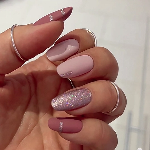 Round Oval Press On Nails Pink Glitter Matte Solid Color Simple Manicure For Women Elegant