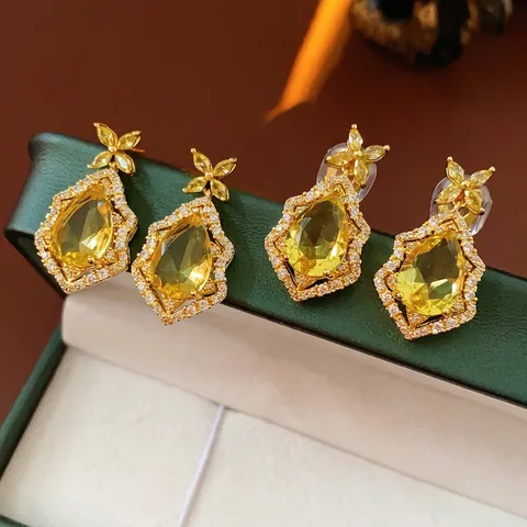 Retro Palace Drop Earrings With Yellow Pear Zircon Rhinestones Copper Jewelry With Silver Earring Post For Women