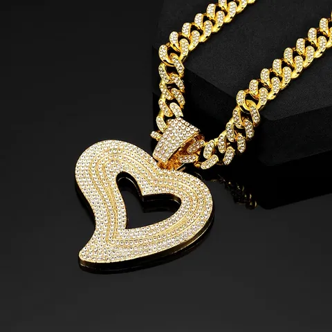 Hip Hop Iced Out Heart Pendant Necklace Zinc Alloy Full Rhinestone Cuban Link Chain For Men Streetwear