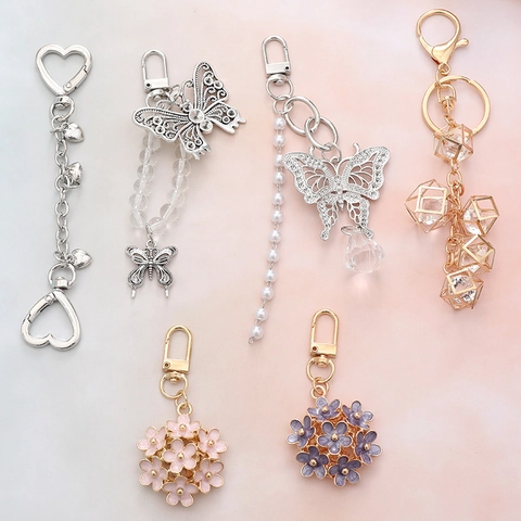 Fashion Butterfly Flower Crystal Pearl Keychain Charm For Women Bag Handbag DIY Jewelry Accessory Metal Rhinestone Key Ring Gift