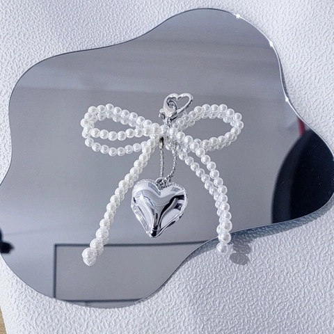 Fashion Artificial Pearl Bow Heart Bag Charm Alloy Heart Pendant Keychain For Women Handbag Phone Chain Decoration